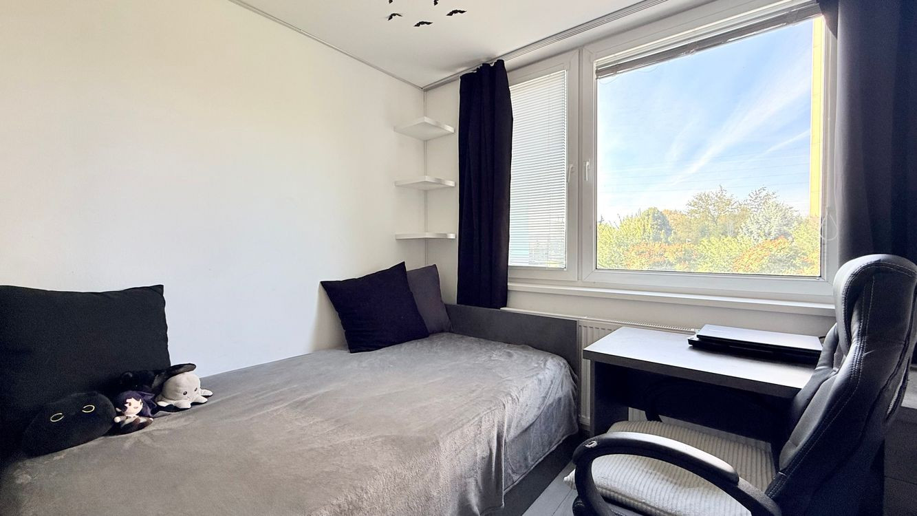 JAZERO - IRKUTSKÁ 4 IZBOVÝ BYT 71 M2, NOVÁ DISPOZÍCIA, LODŽIA A PIVNICA.