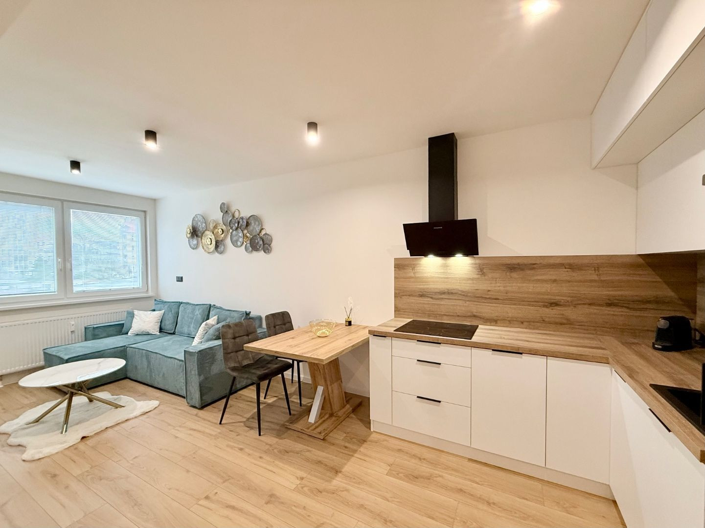 KRIVÁ PRI AUPARKU - 2 IZBOVÝ BYT PRIPRAVENÝ NA BÝVANIE.