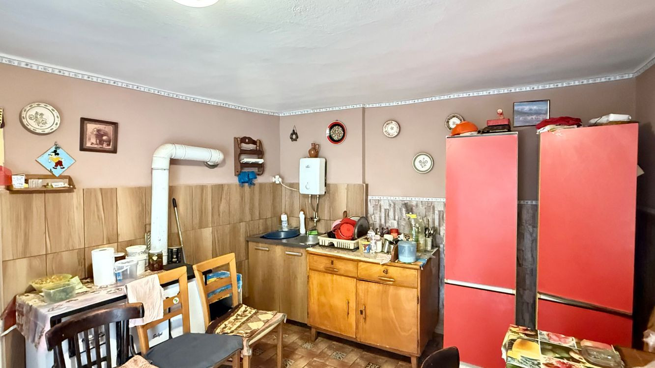 MAĎARSKO - GONC 2 IZBOVÝ RD S POZEMKOM 700 M2 