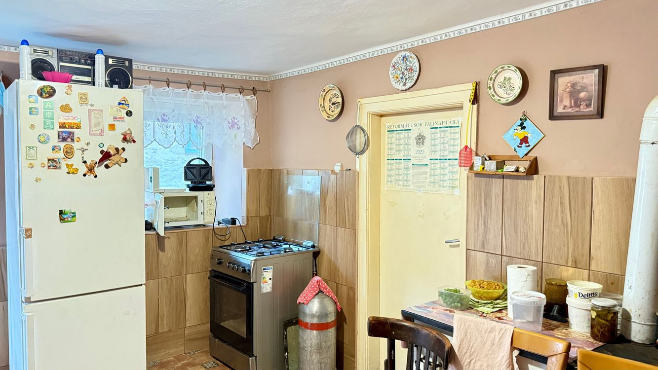 MAĎARSKO - GONC 2 IZBOVÝ RD S POZEMKOM 700 M2 