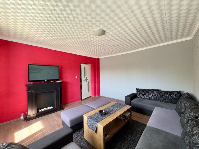 MAĎARSKO - PERKUPA 5 IZBOVÝ POSCHODOVÝ DOM PO REKONŠTRUKCII.