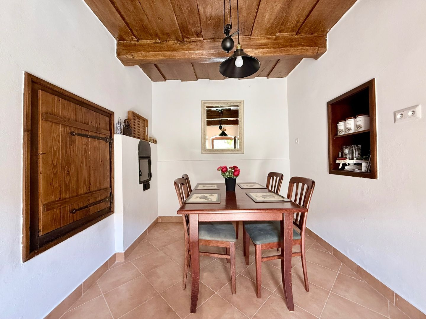 MAĎARSKO - TORNASZENTANDRÁS LUXUSNÁ CHALUPA PO REKONŠTRUKCII.