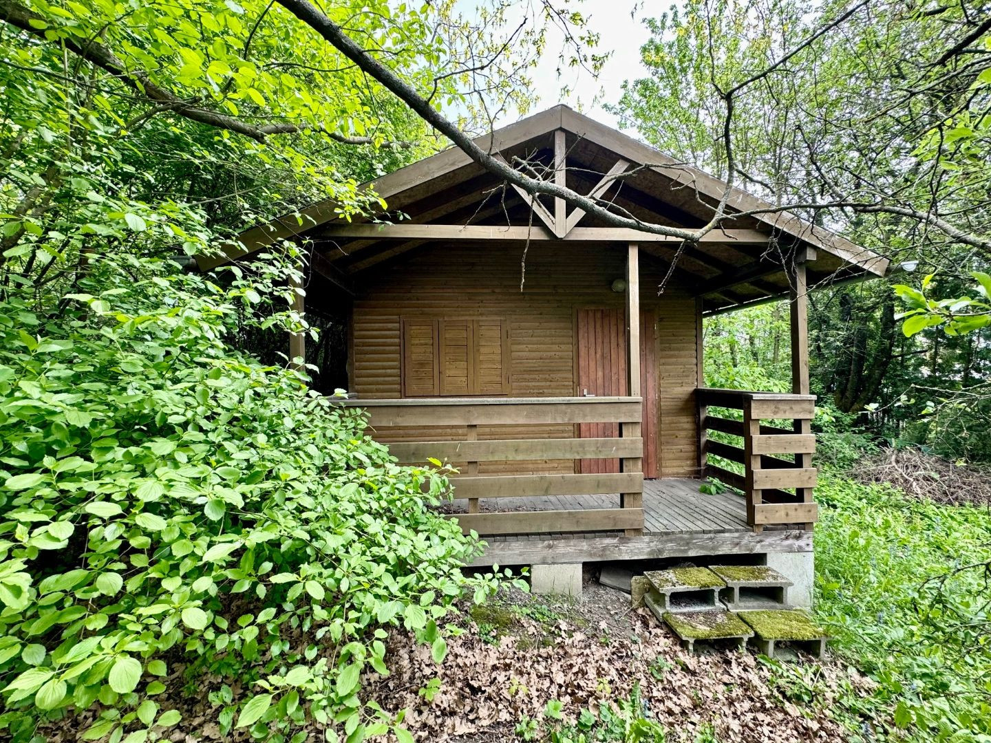 FURČA - STAVEBNÝ POZEMOK 567 M2, PRI OBYTNOM SÚBORE NA HORE.