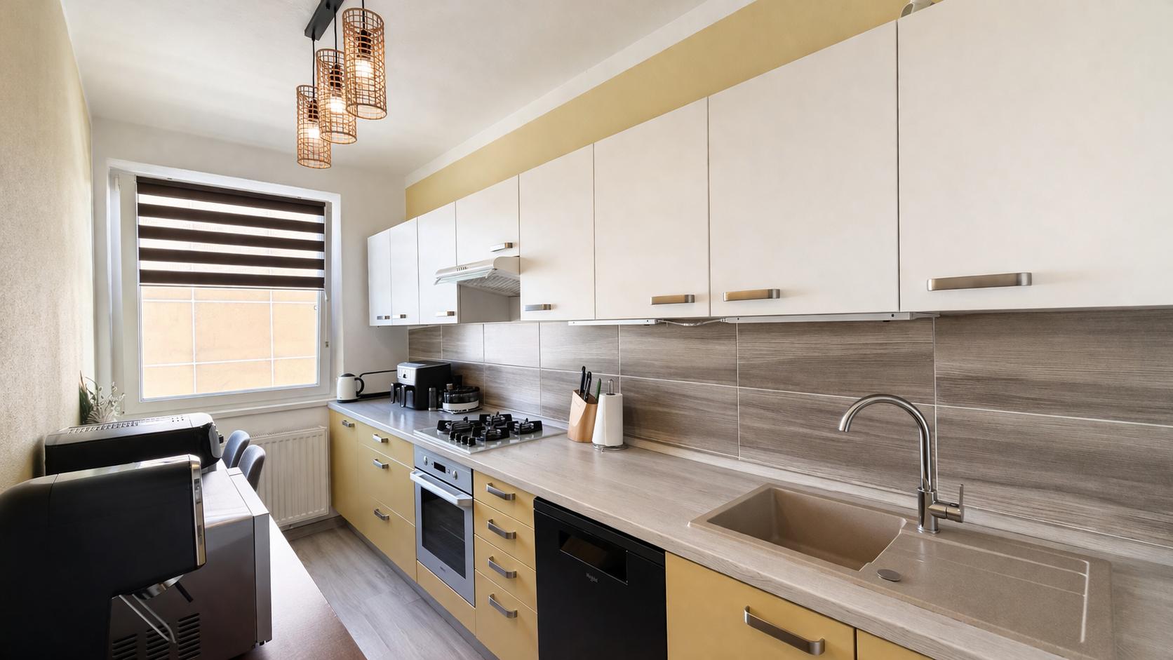 ŤAHANOVCE - BUKUREŠŤSKÁ 3 IZBOVÝ BYT PO REKONŠTRUKCII 64 M2