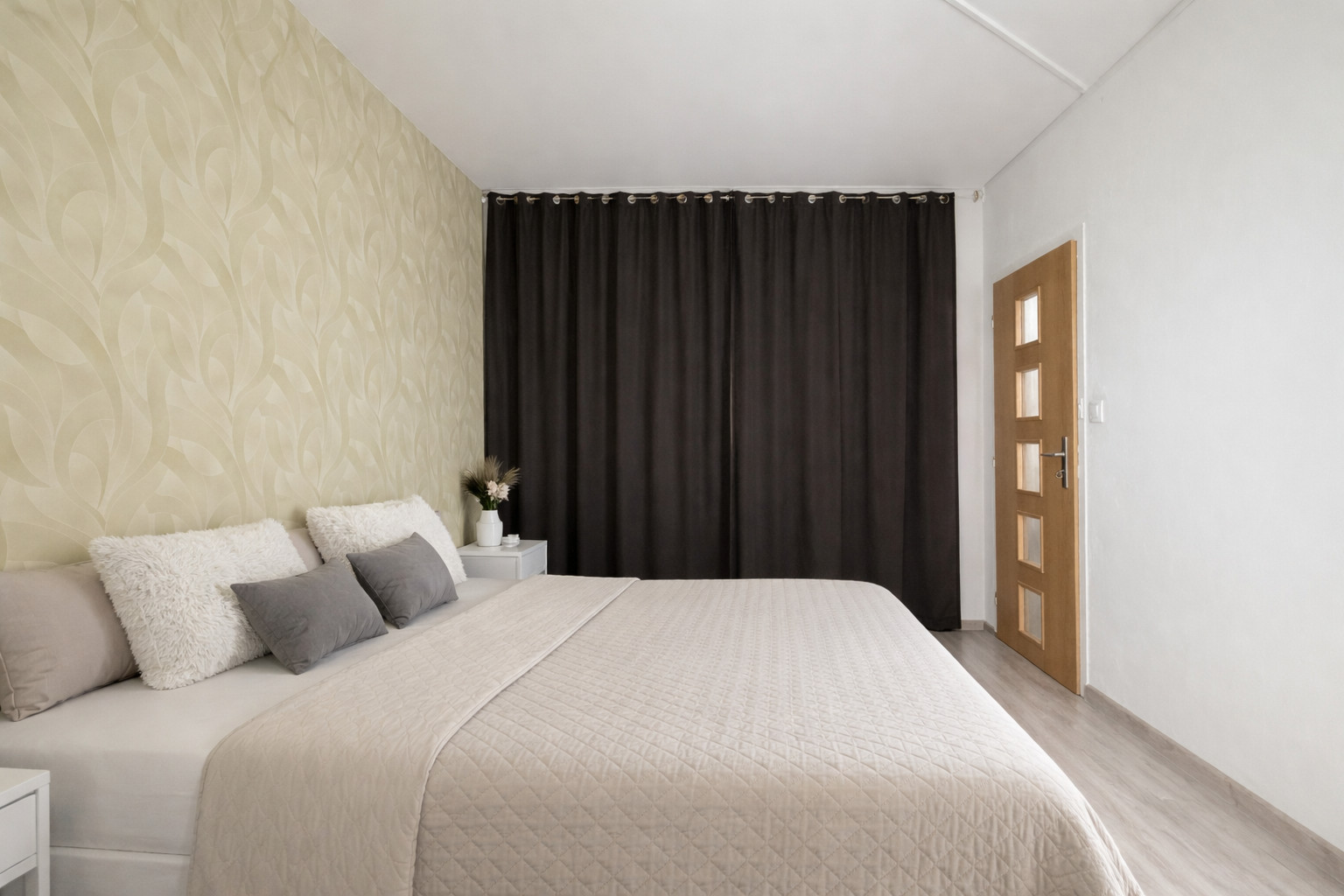 ŤAHANOVCE - BUKUREŠŤSKÁ 3 IZBOVÝ BYT PO REKONŠTRUKCII 64 M2