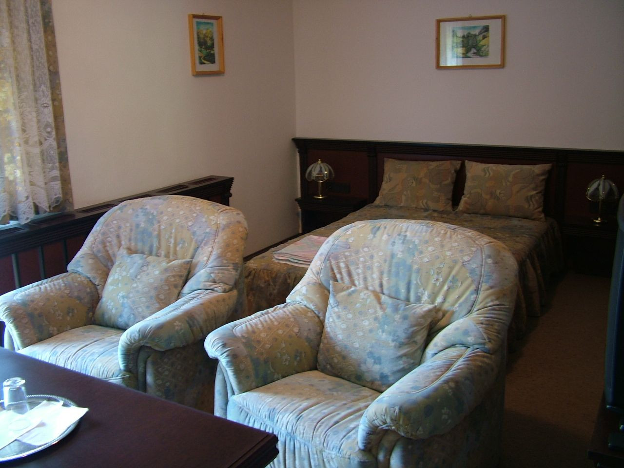 MAĎARSKO - GONC 13 IZBOVÝ OBYTNÝ OBJEKT NA BÝVANIE, PODNIKANIE