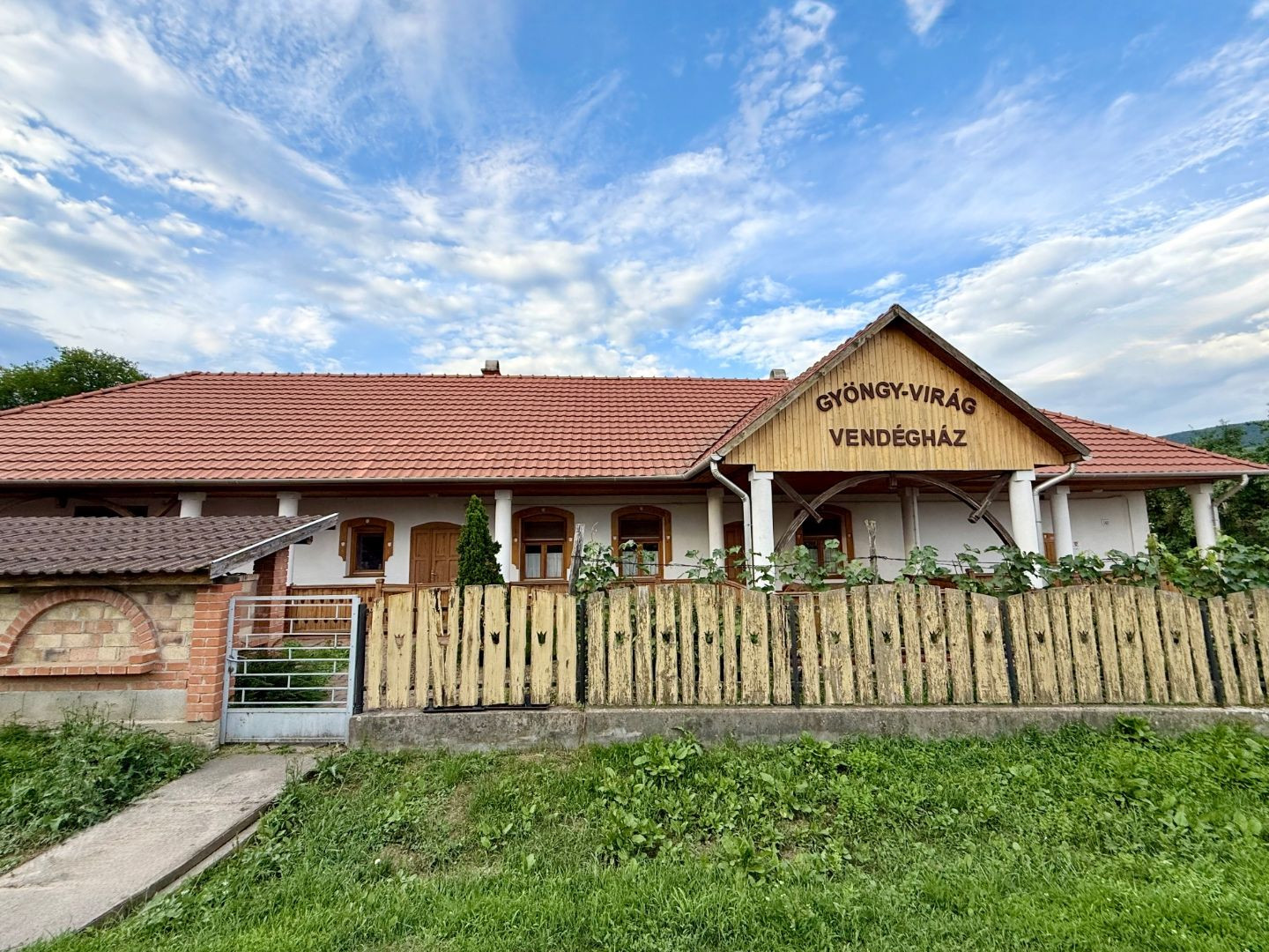 MAĎARSKO - GONC PENZIÓN VHODNÝ AJ NA BÝVANIE V  BLÍZKOSTI SLOVENSKÝCH HRANÍC, VÝBORNÁ INVESTÍCIA.