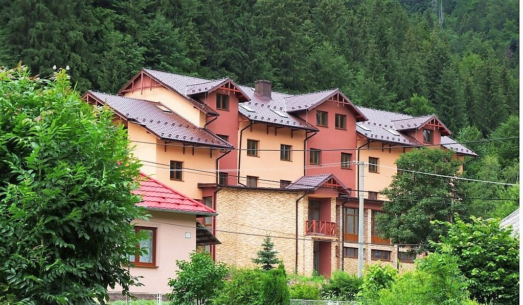 SUPER CENA ! MLYNKY - HOTEL GERAVY 36 APARTMÁNOV - 5 PODLAŽÍ.
