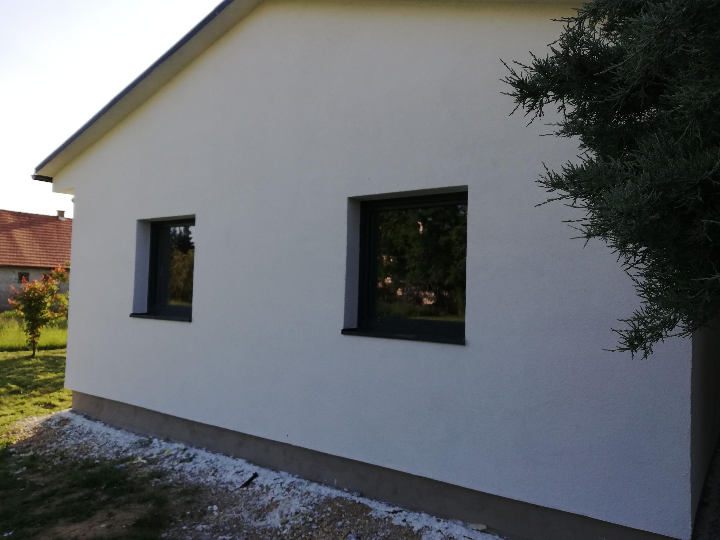 MAĎARSKO - GONC NOVOSTAVBA 4 IZBOVÉHO RD 100 M2, POZEMOK 852 M2