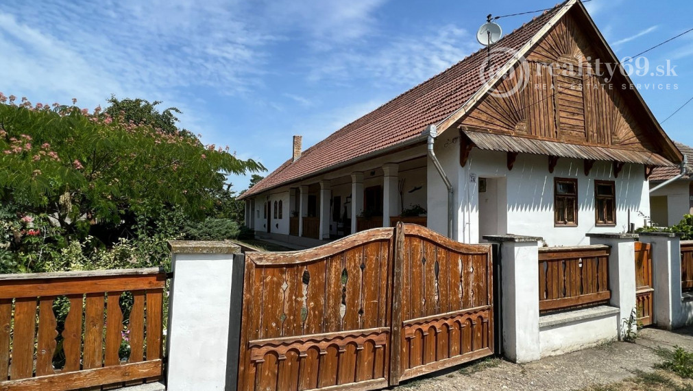 MAĎARSKO - BORSODIVÁNKA KRÁSNÝ SEDLIACKÝ DOM PO KOMPLETNEJ REKONŠTRUKCII.