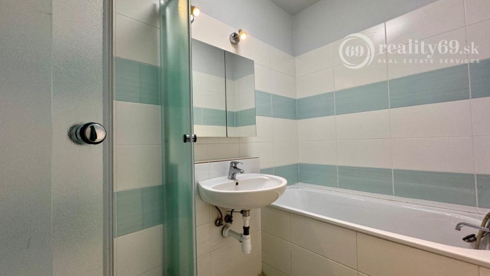 TERASA - NEŠPOROVÁ 2 IZBOVÝ BYT PRI GALÉRII