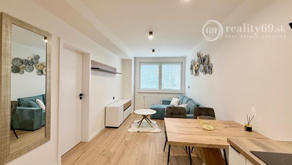 KRIVÁ PRI AUPARKU - 2 IZBOVÝ BYT PRIPRAVENÝ NA BÝVANIE.