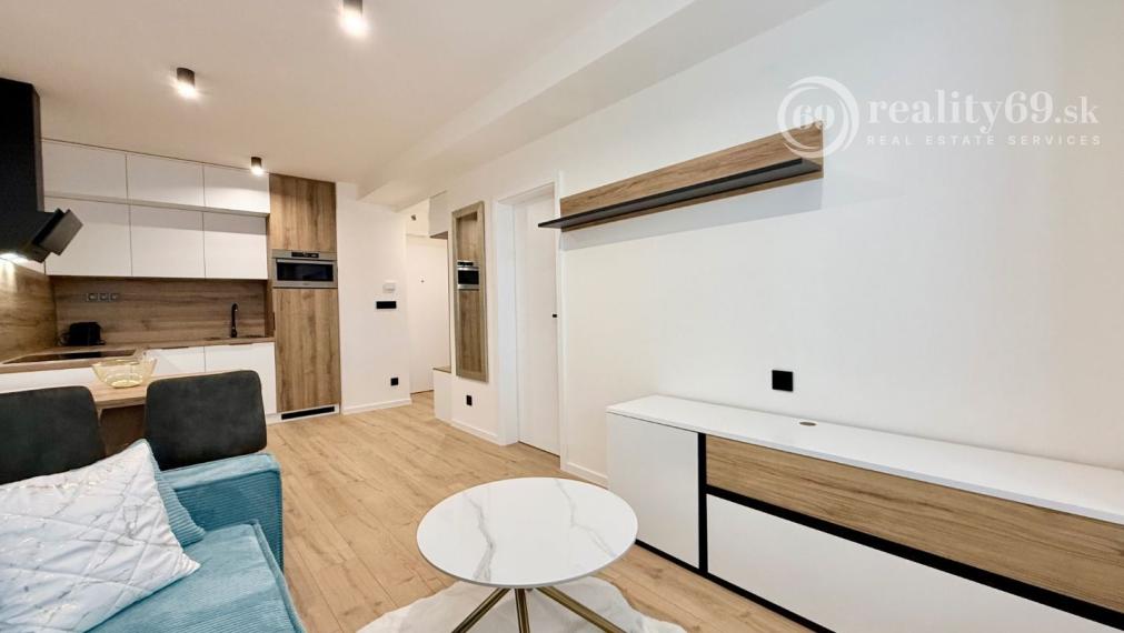 KRIVÁ PRI AUPARKU - 2 IZBOVÝ BYT PRIPRAVENÝ NA BÝVANIE.