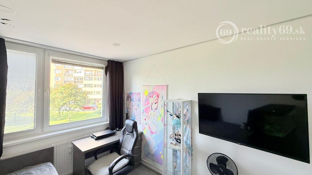 JAZERO - IRKUTSKÁ 4 IZBOVÝ BYT 71 M2, NOVÁ DISPOZÍCIA, LODŽIA A PIVNICA.