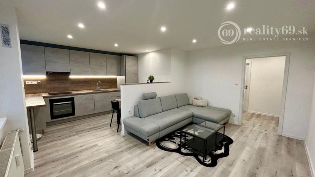 REZERVOVANÉ - TERASA - KYSUCKÁ 3 IZBOVÝ BYT PO KOMPLETNEJ REKONŠTRUKCII