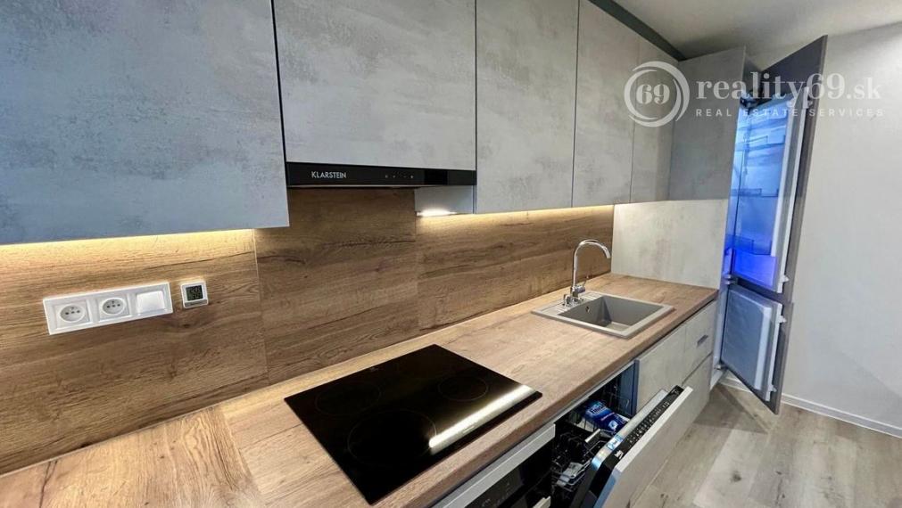 REZERVOVANÉ - TERASA - KYSUCKÁ 3 IZBOVÝ BYT PO KOMPLETNEJ REKONŠTRUKCII