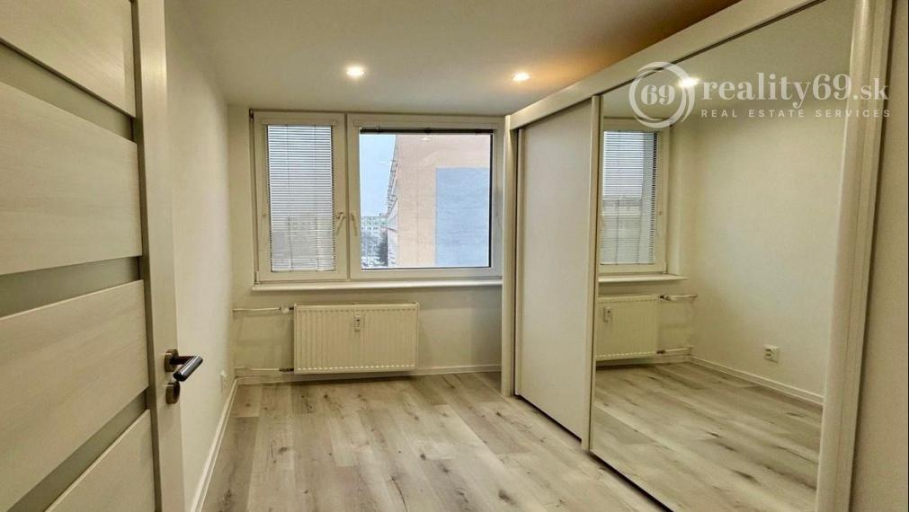 REZERVOVANÉ - TERASA - KYSUCKÁ 3 IZBOVÝ BYT PO KOMPLETNEJ REKONŠTRUKCII