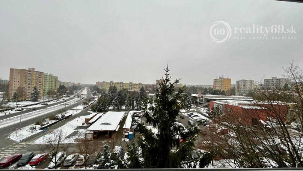 REZERVOVANÉ - TERASA - KYSUCKÁ 3 IZBOVÝ BYT PO KOMPLETNEJ REKONŠTRUKCII