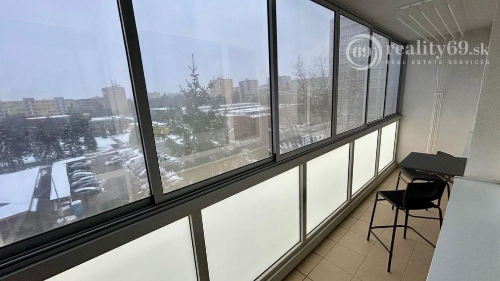 REZERVOVANÉ - TERASA - KYSUCKÁ 3 IZBOVÝ BYT PO KOMPLETNEJ REKONŠTRUKCII