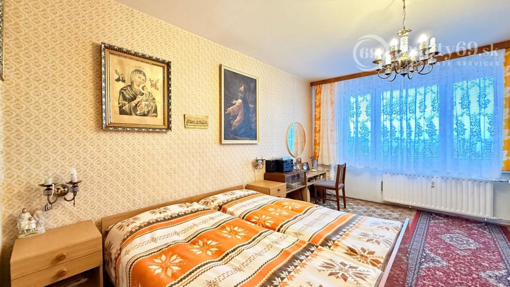 JAZERO - LADOŽSKÁ 2 IZBOVÝ BYT 49 M2, VÝBORNÝ STAV.