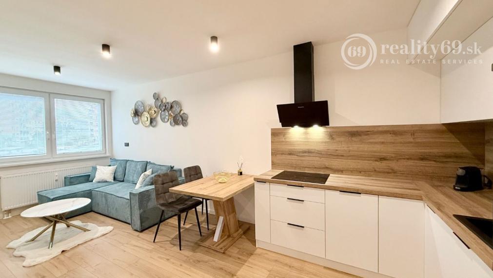 KRIVÁ PRI AUPARKU - 2 IZBOVÝ BYT PRIPRAVENÝ NA BÝVANIE.