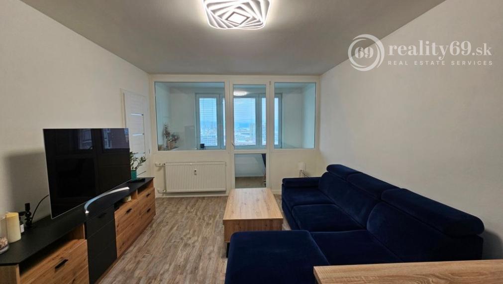 KARPATSKÁ - 2 IZBOVÝ BYT ZARIADENÝ IHNEĎ K DISPOZÍCII