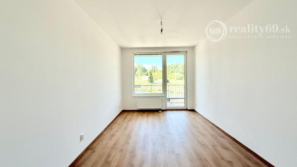 Bývanie snov na výbornej adrese Popradská  3-izbový byt s loggiou, garážové miesto, pivnica.