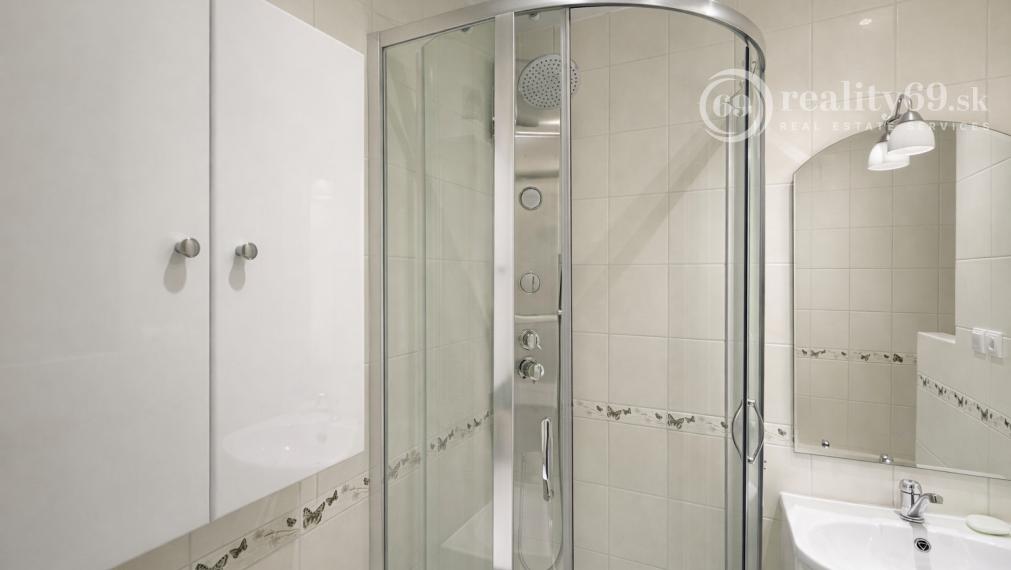 REZERVOVANÉ - TERASA - POVAŽSKÁ 58 M2 - VEĽKÝ 2 IZBOVÝ BYT TOP INVESTÍCIA!