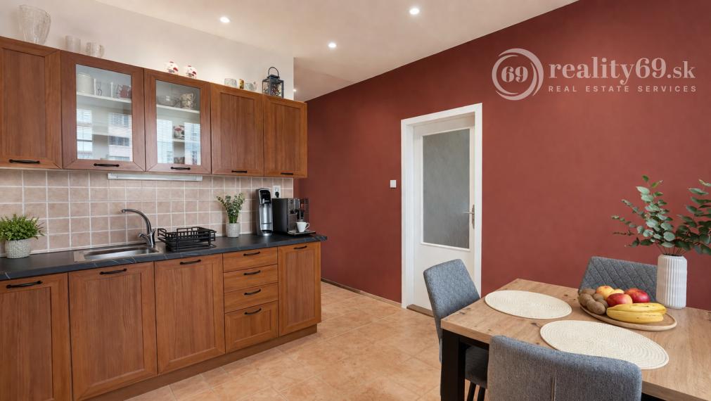 REZERVOVANÉ - TERASA - POVAŽSKÁ 58 M2 - VEĽKÝ 2 IZBOVÝ BYT TOP INVESTÍCIA!