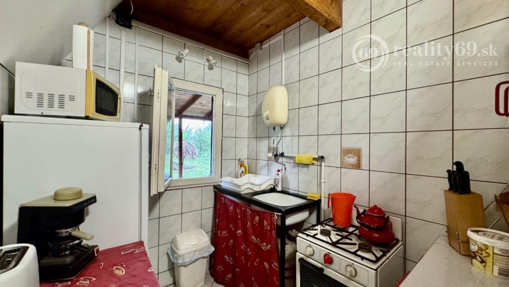 MAĎARSKO - PRI MISKOLCI - 3 IZBOVÁ POSCHODOVÁ CHATA 60 M2, TOP LOKALITA