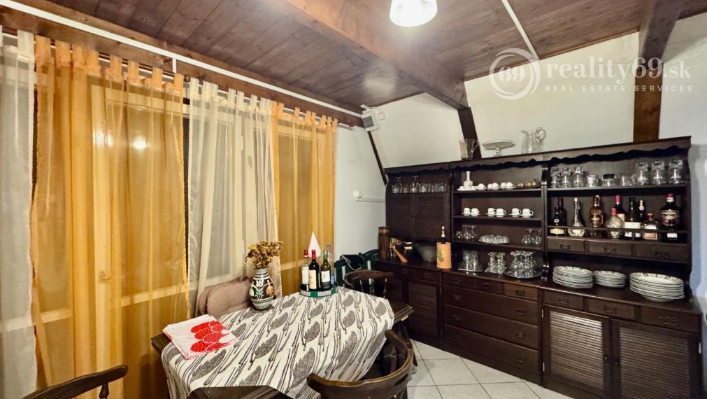 MAĎARSKO - PRI MISKOLCI - 3 IZBOVÁ POSCHODOVÁ CHATA 60 M2, TOP LOKALITA
