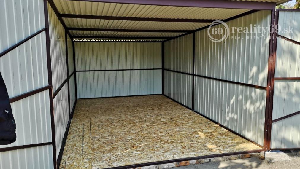 MAĎARSKO - PRI MISKOLCI - 3 IZBOVÁ POSCHODOVÁ CHATA 60 M2, TOP LOKALITA