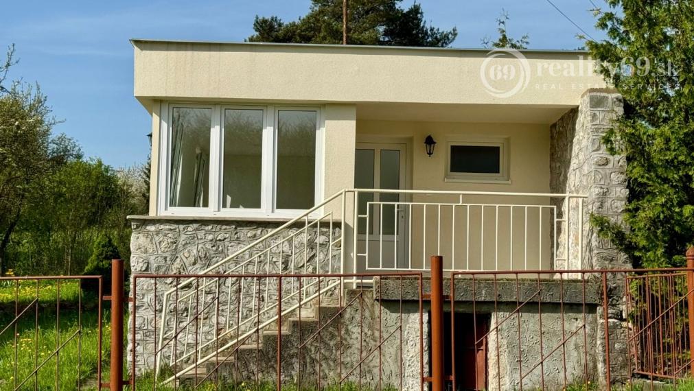 NOVÁ SUPER CENA - MAĎARSKO - JAZERO RAKACA - CHATA PO KOMPLETNEJ REKONŠTRUKCII