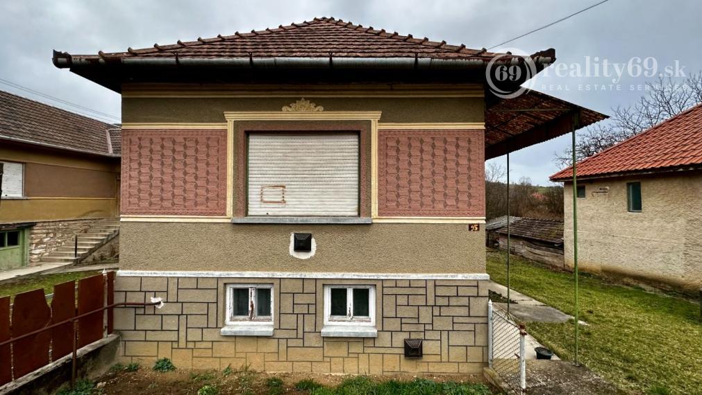 MAĎARSKO - TOP LOKALITA SZOGLIGET PEKNÝ RODINNÝ DOM