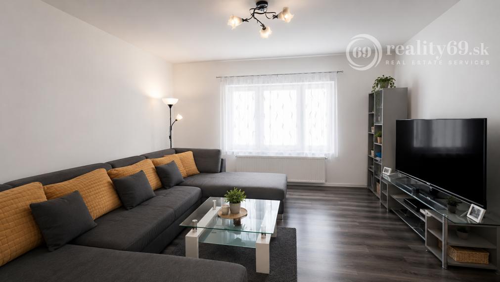 RODINNÝ DOM V CENE 2-IZBOVÉHO BYTU V KOŠICIACH VEĽKÝ POZEMOK 1 726 m²  TURŇA NAD BODVOU