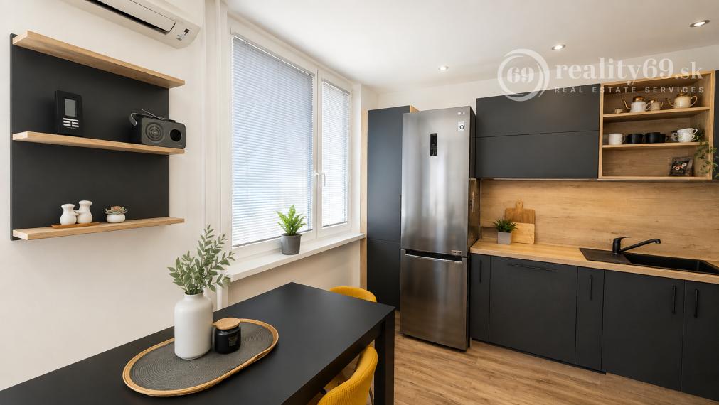 KOŠICE – FURČA PRIESTRANNÝ 3-IZBOVÝ BYT PO KOMPLETNEJ REKONŠTRUKCII, 71 M2 + LODŽIA