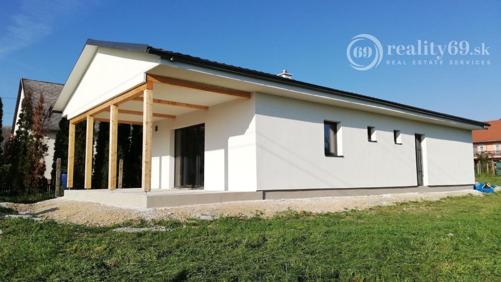 MAĎARSKO - GONC NOVOSTAVBA 4 IZBOVÉHO RD 100 M2, POZEMOK 852 M2
