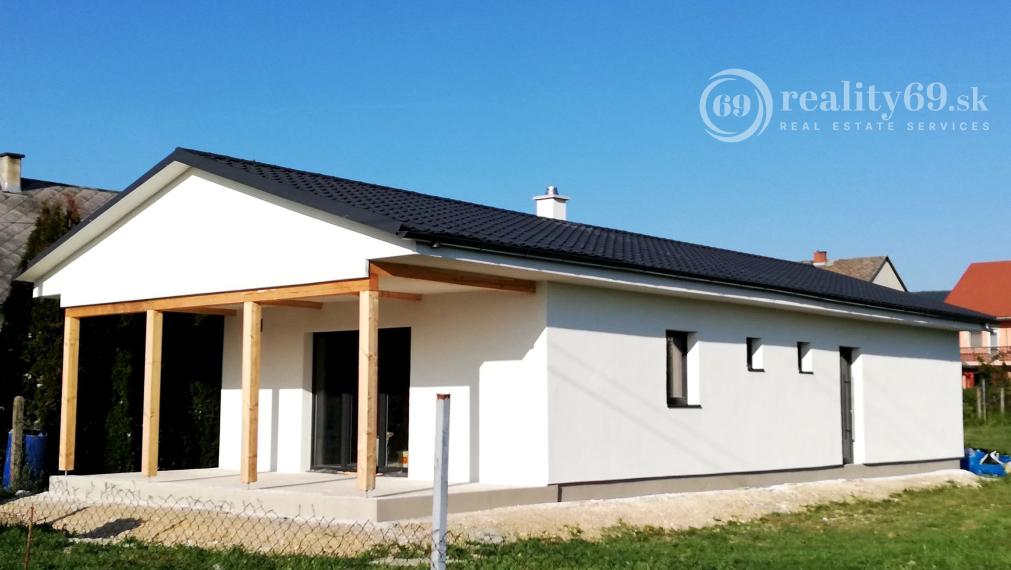 MAĎARSKO - GONC NOVOSTAVBA 4 IZBOVÉHO RD 100 M2, POZEMOK 852 M2