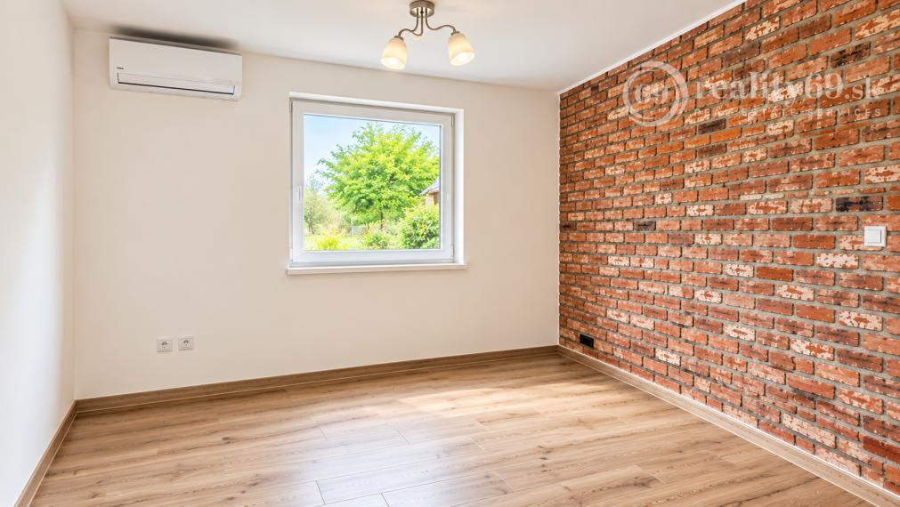 ABAÚJVÁR – MAĎARSKO 2 IZBOVÝ RD S TERASOU