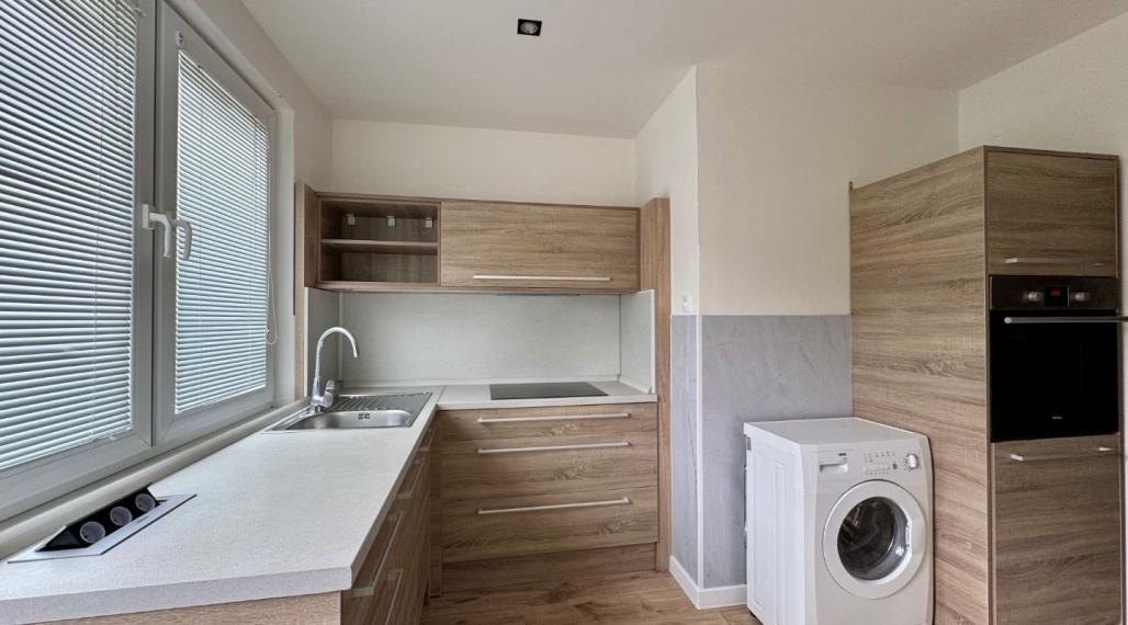 TERASA - NEŠPOROVÁ 2 IZBOVÝ BYT PRI GALÉRII