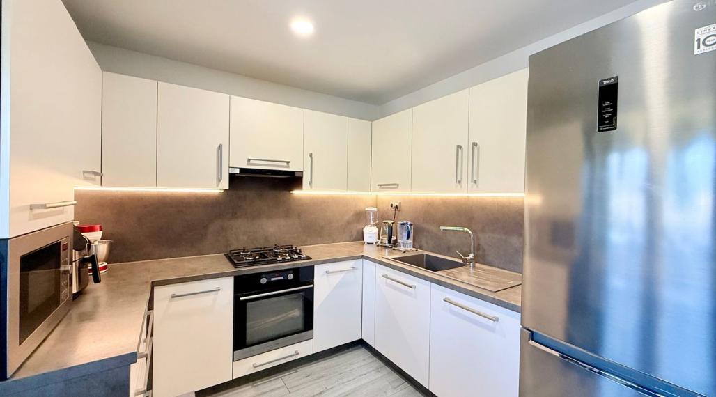 JAZERO - IRKUTSKÁ 4 IZBOVÝ BYT 71 M2, NOVÁ DISPOZÍCIA, LODŽIA A PIVNICA.