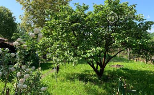 REZERVOVANÉ - MAĎARSKO - PERKUPA VEĽKÝ 3 IZBOVÝ DOM, PEKNÝ POZEMOK.