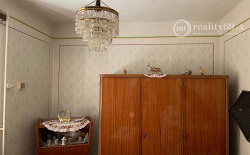 REZERVOVANÉ - MAĎARSKO - PERKUPA VEĽKÝ 3 IZBOVÝ DOM SUPER STAV, UPRAVENÝ POZEMOK.