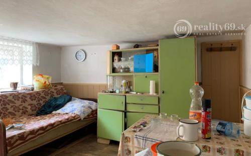 REZERVOVANÉ - MAĎARSKO - PERKUPA VEĽKÝ 3 IZBOVÝ DOM SUPER STAV, UPRAVENÝ POZEMOK.