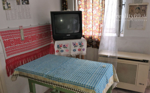 MAĎARSKO - ALSOREGMEC 2 IZBOVÝ DOM DOBRÝ STAV, POZEMOK 2000 M2.