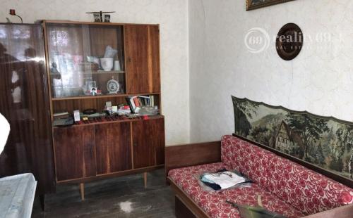 MAĎARSKO - ALSOREGMEC 2 IZBOVÝ DOM DOBRÝ STAV, POZEMOK 2000 M2.