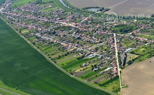 SEŇA - ORNÁ PÔDA VÝMERA CELKOM 156.000 M2 - VÝBORNÁ LOKALITA