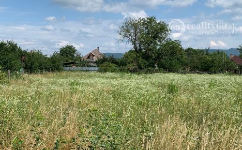 MAĎARSKO - TORNYOSNÉMETI STAVEBNÉ POZEMKY 1.350 M2 VŠETKY V DOSAHU.