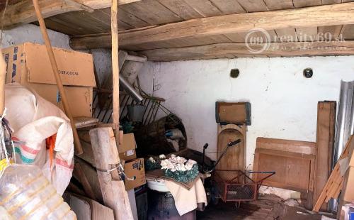 MAĎARSKO - PERKUPA 2 DOMY NA POZEMKU V CENTRE OBCE TOP STAV.