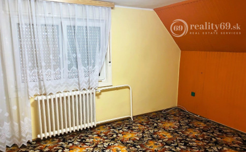 MAĎARSKO - BOLDVA POSCHODOVÝ TEHLOVÝ DOM S POZEMKOM 1000 M2